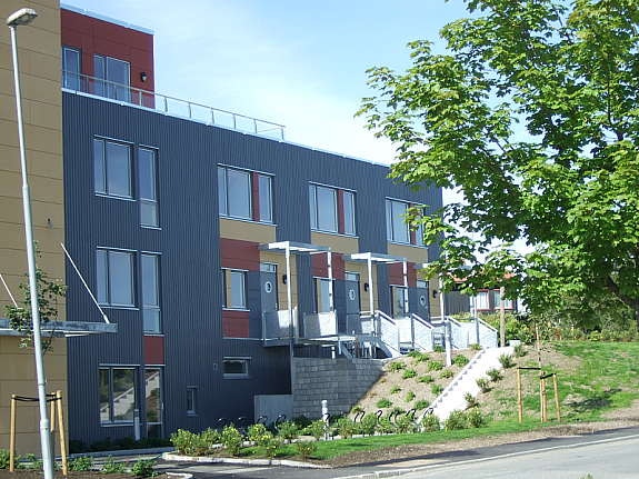 Inngangsparti fra tunet Galleribilde