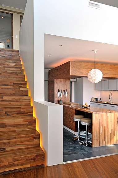 Trapp i valnøtt Galleribilde