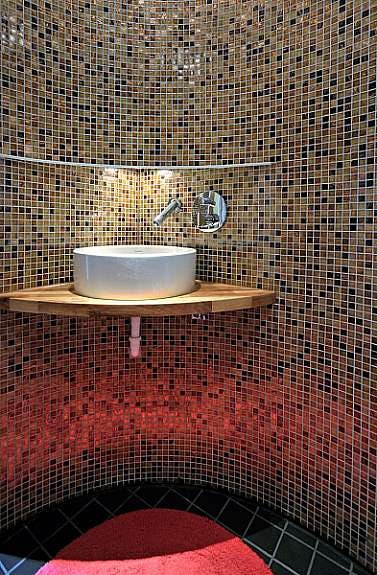 Del av gjestebad. Galleribilde