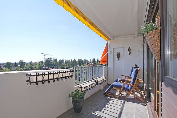 Balkong med utsikt Galleribilde