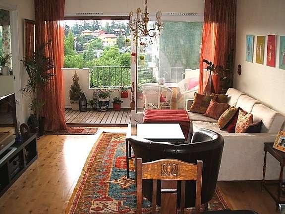 Lys og pen stue Galleribilde