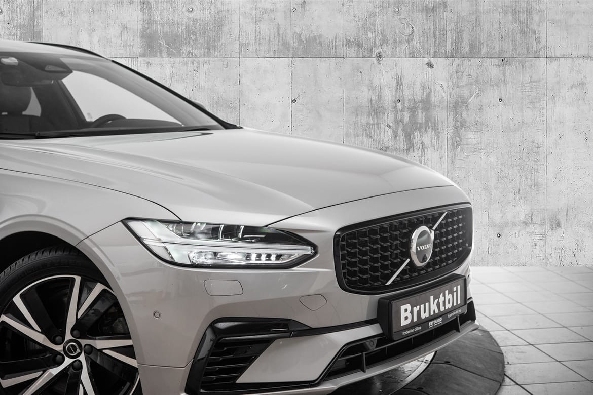 Volvo V90 Recharge T6 Plus Dark SEMI.EL.HF|LUFT|H&K|360|20"+ 3