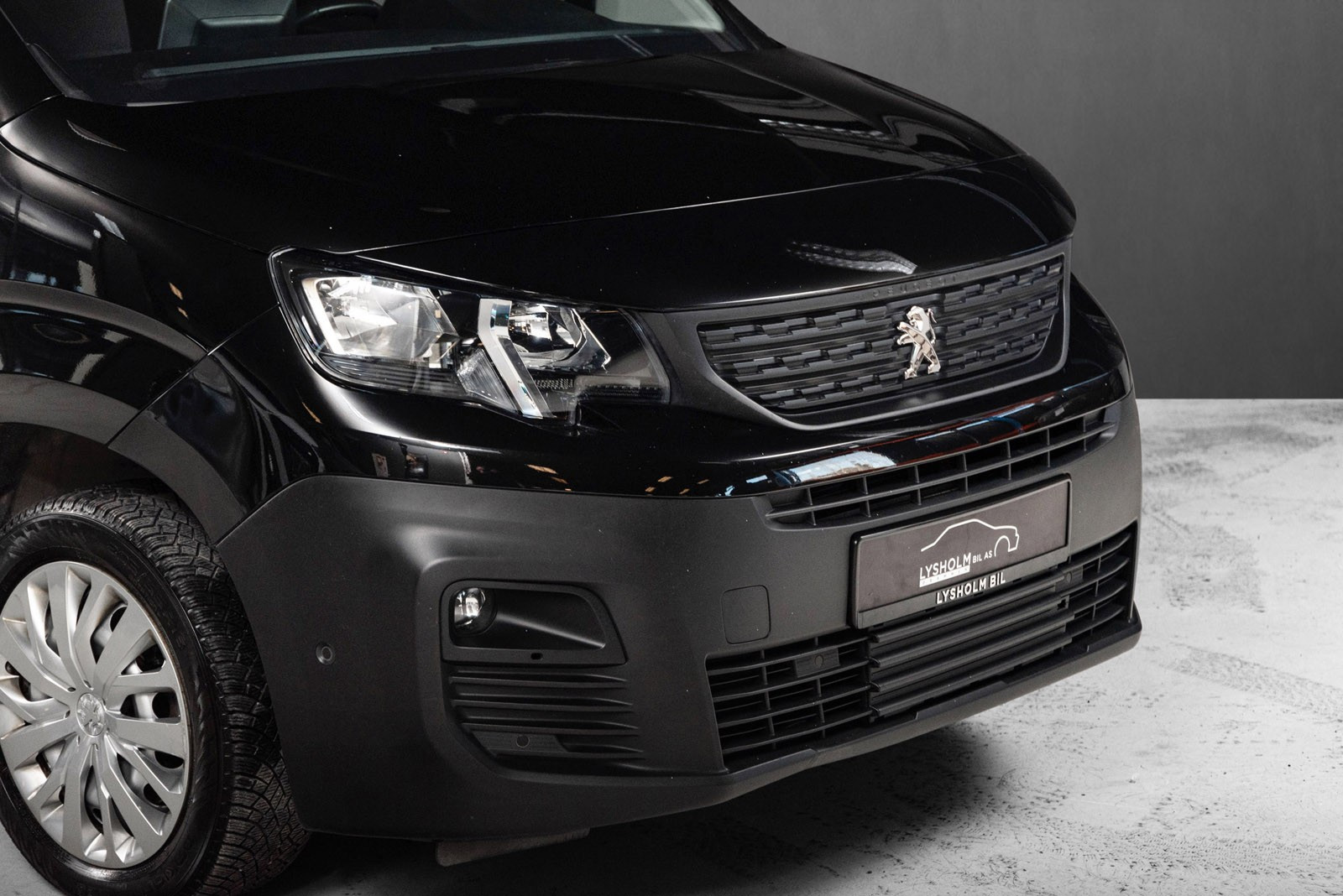 Peugeot Partner L2 1,5 130hk Automat /Webasto/Krok/Innreding/R.kamera/ 2
