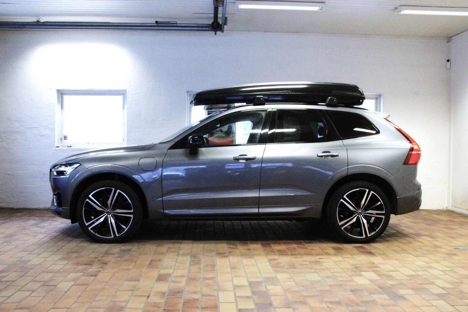 Volvo XC60 T6 340HK AWD R-Design/Webasto/Kamera/HUD+Pano+Ny EU 27 3