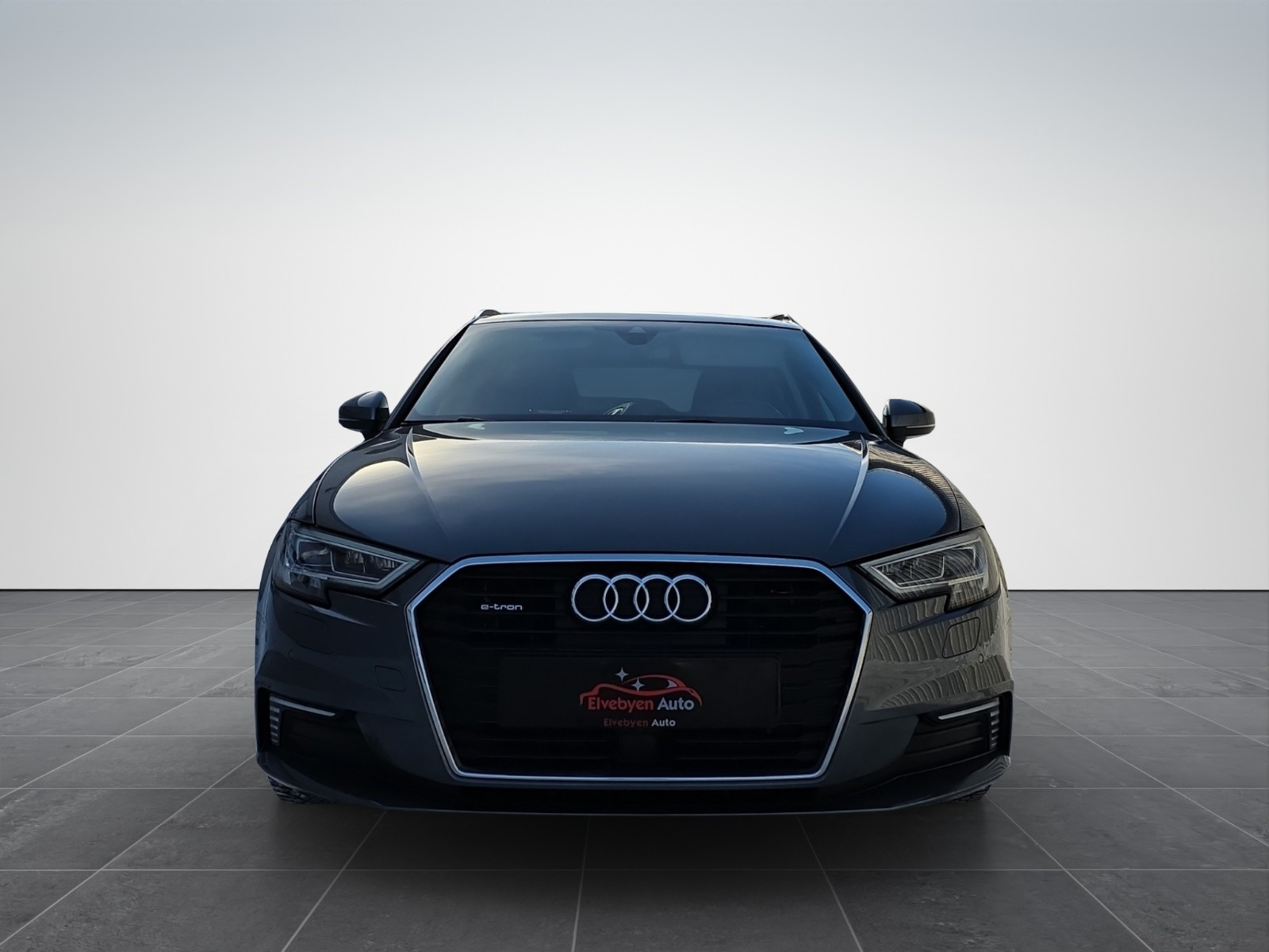 Audi A3 E-Tron / Sportsseter / ACC / Pano / Keyless / R.Kamera/ 2