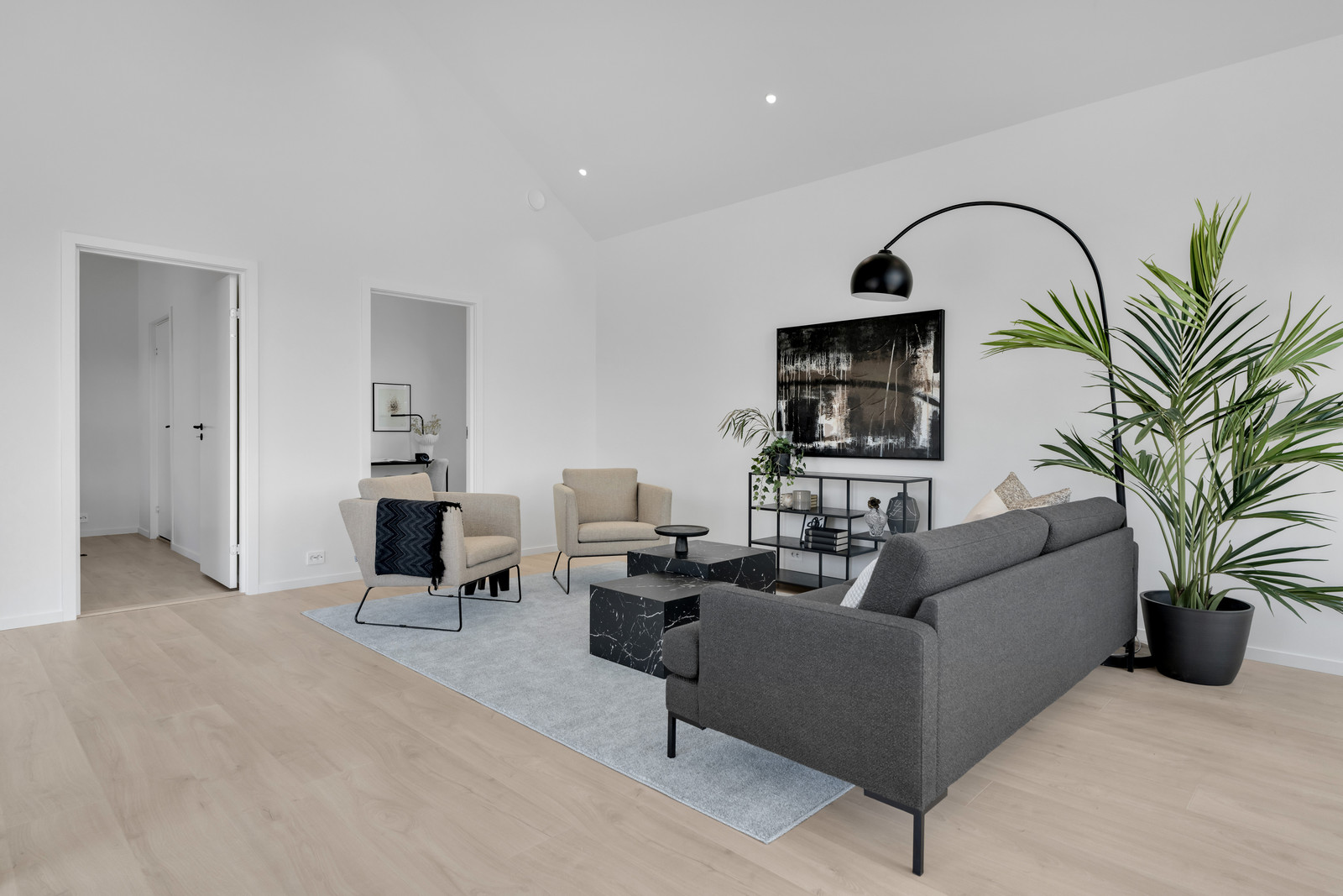 Image #3 Søgne/ Åros - Moderne og innholdsrik enebolig. Oppgradert inne og ute.