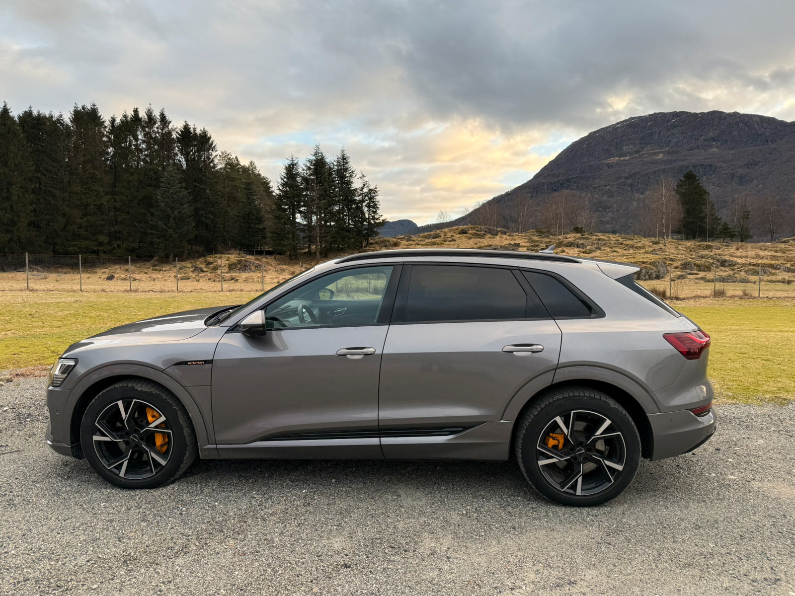 Audi e-tron 55 Advanced Business