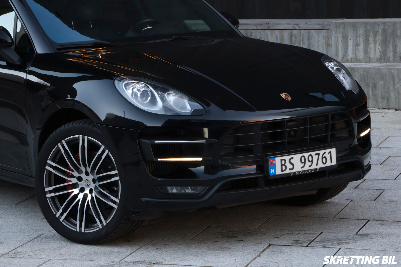 Porsche Macan Turbo 3