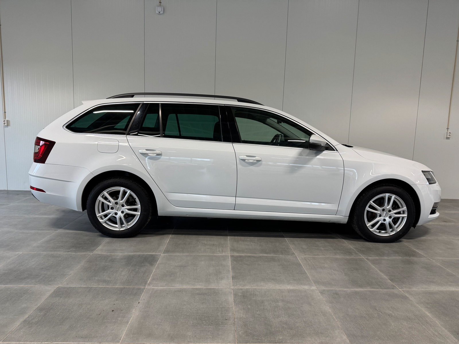 Skoda Octavia 2.0 TDI 150hk DSG/ Style/ Hengerfeste/ Webasto/ ACC 2