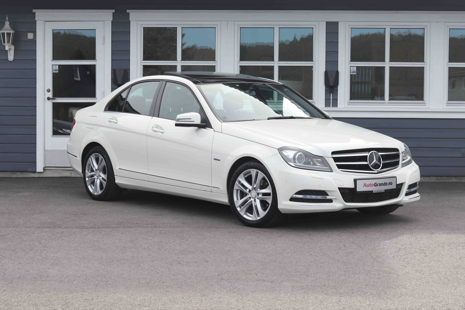 Hovedbilde av Mercedes-Benz C-Klasse