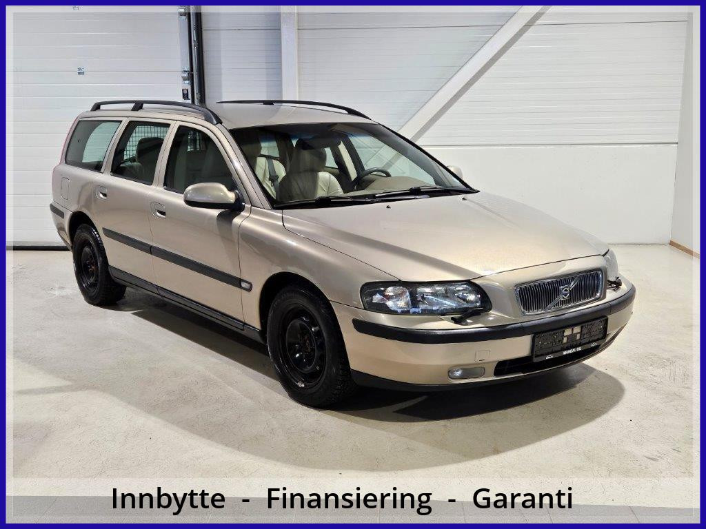 Volvo V70 2,4. 140 hk skinn