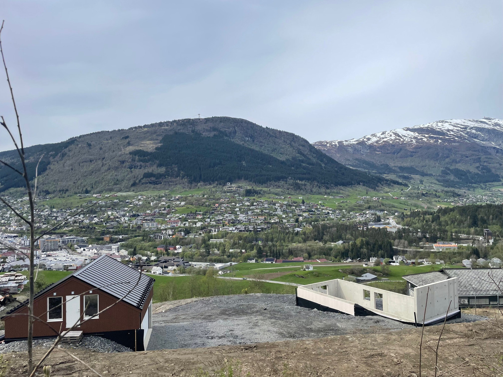 Garasje og grunnmur