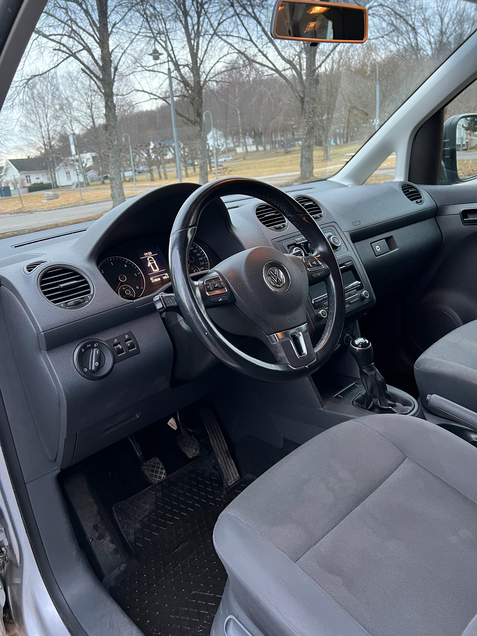 Volkswagen Caddy Maxi 2