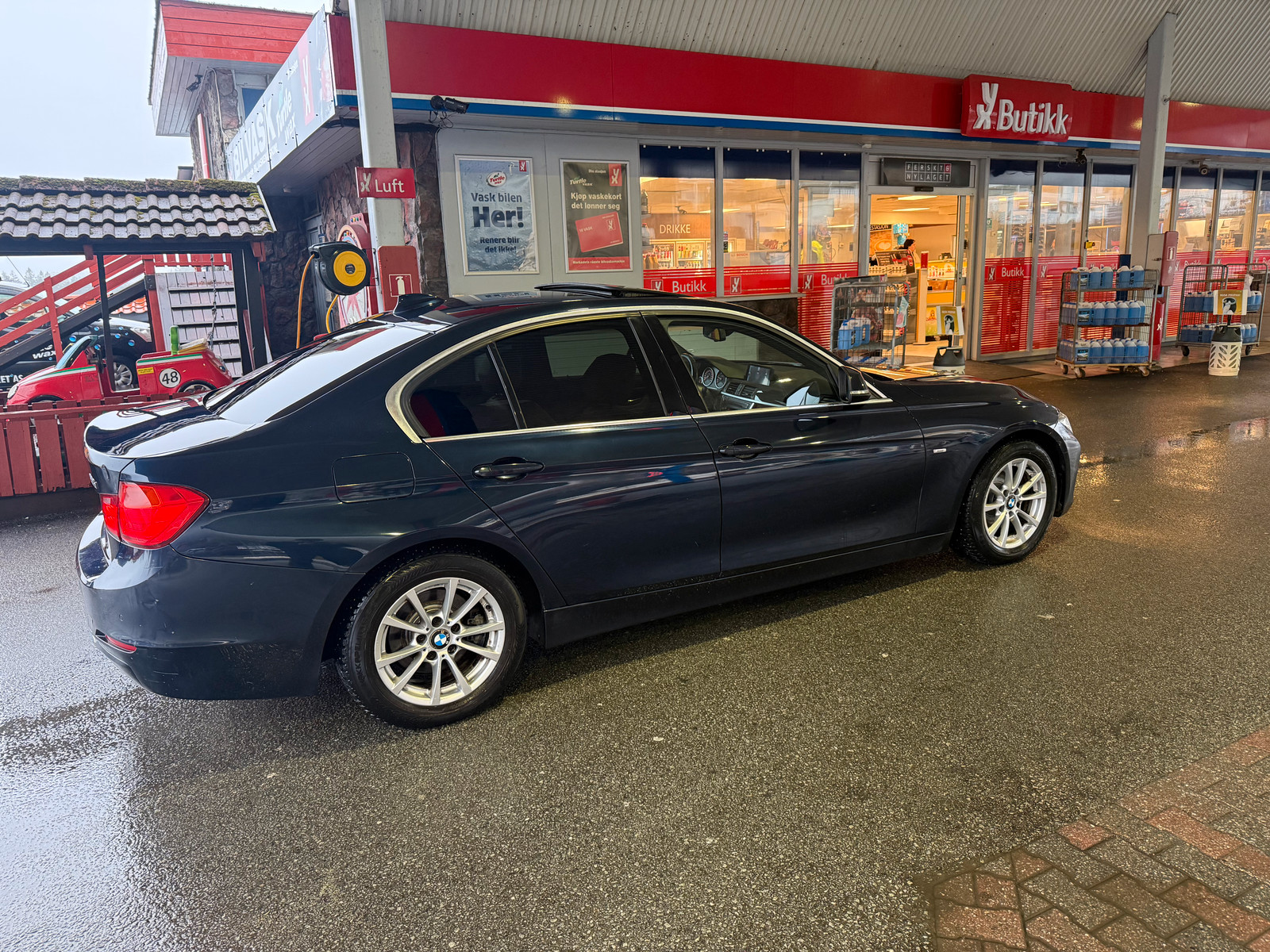 BMW 3-serie 163hk EU6 Sportsautomat 2