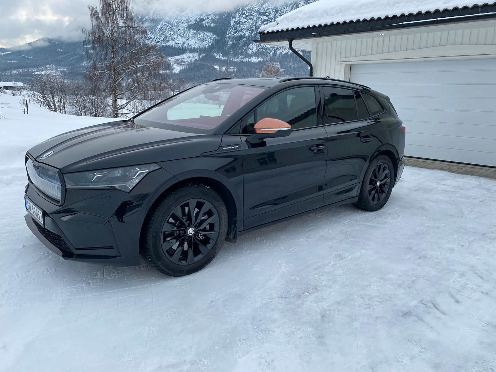 Skoda Enyaq iV80X Founders Edition