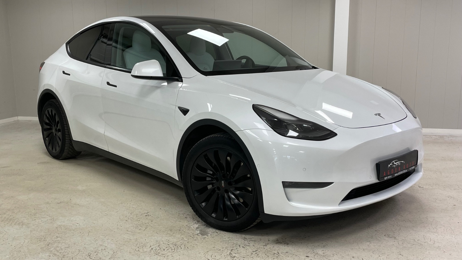 Tesla Model Y AWD LR /Skinn/FSD/ACC/Premium/Hengerfeste/Kam/2 x 19" 2