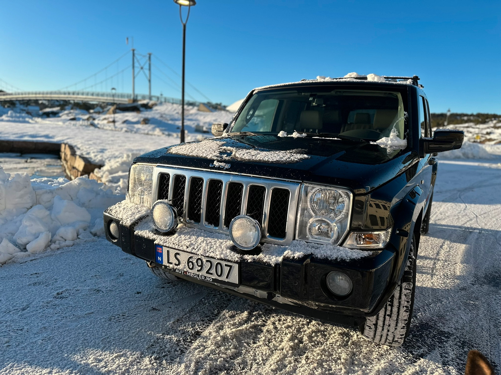 Jeep Commander 3.0 CRD Overland  //3.0 L Mercedes motor//Gode dekk