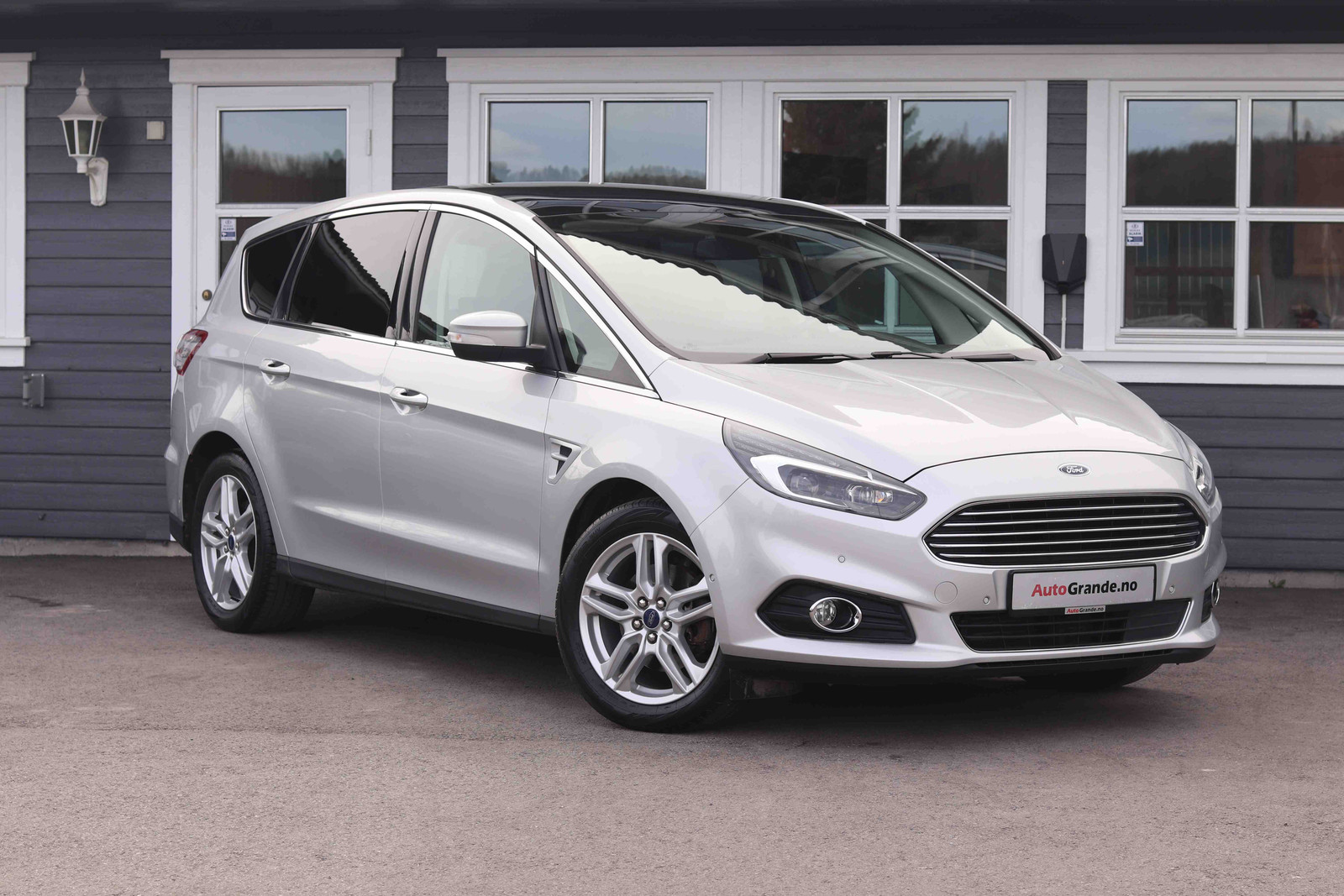 Hovedbilde av Ford S-MAX