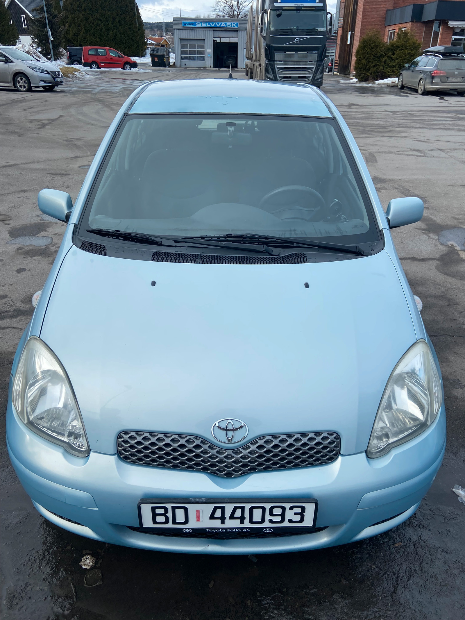 Toyota Yaris 2