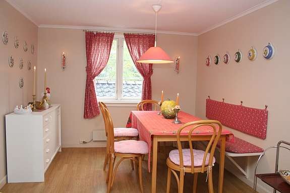 Spiseplass på kjøkken Galleribilde