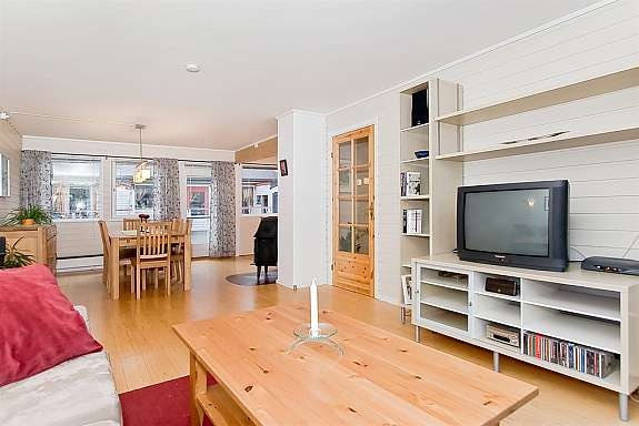 30029_33108_11_LOW Galleribilde