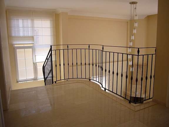 Villa DELUXE - 224 m2 nydelig trapp Galleribilde