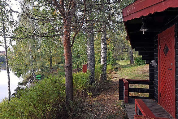 Anneks ved elvekanten Galleribilde