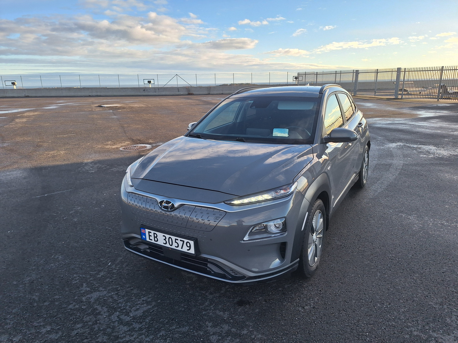 Hyundai Kona Premium 2