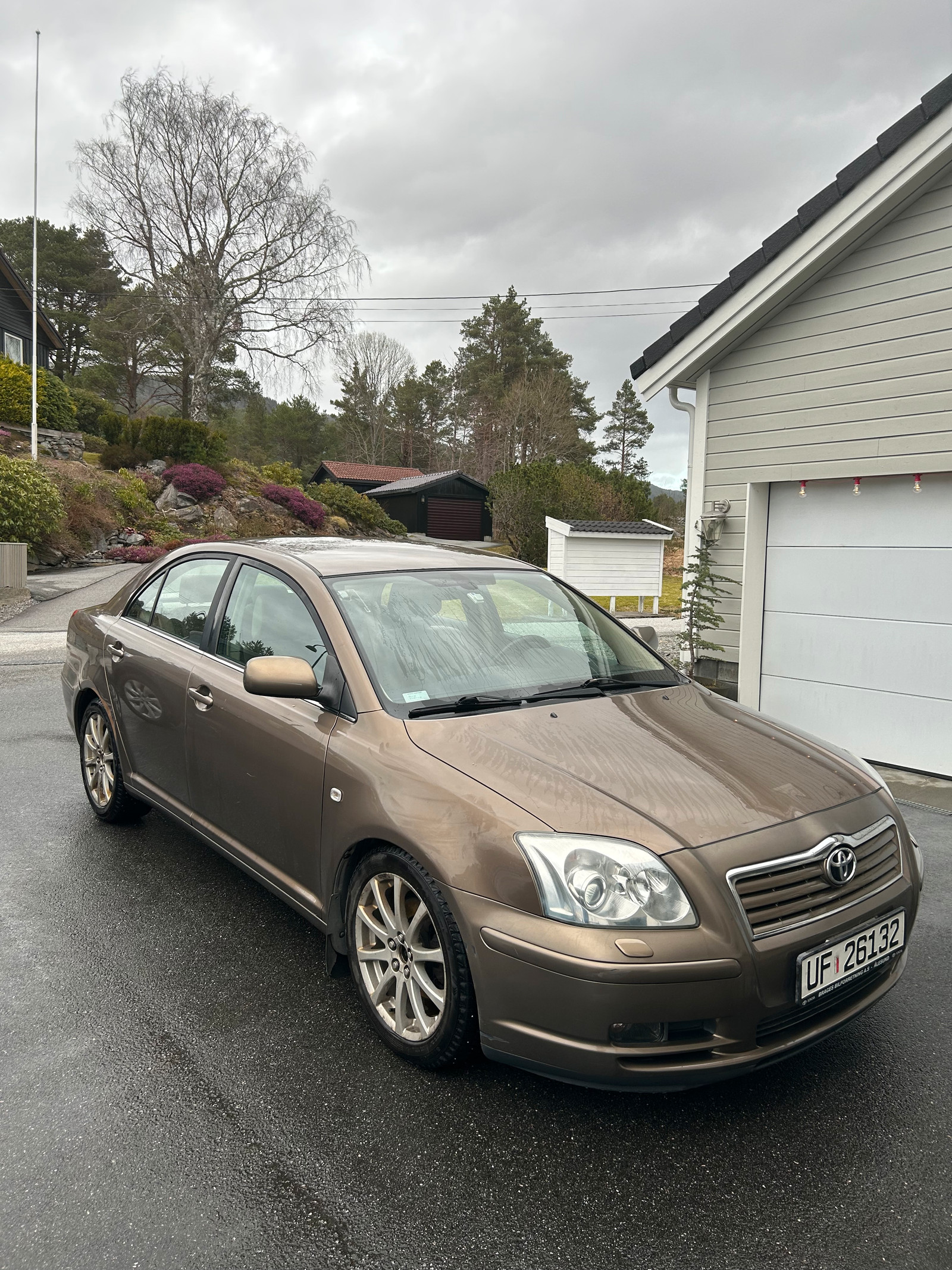 Toyota Avensis T25 2