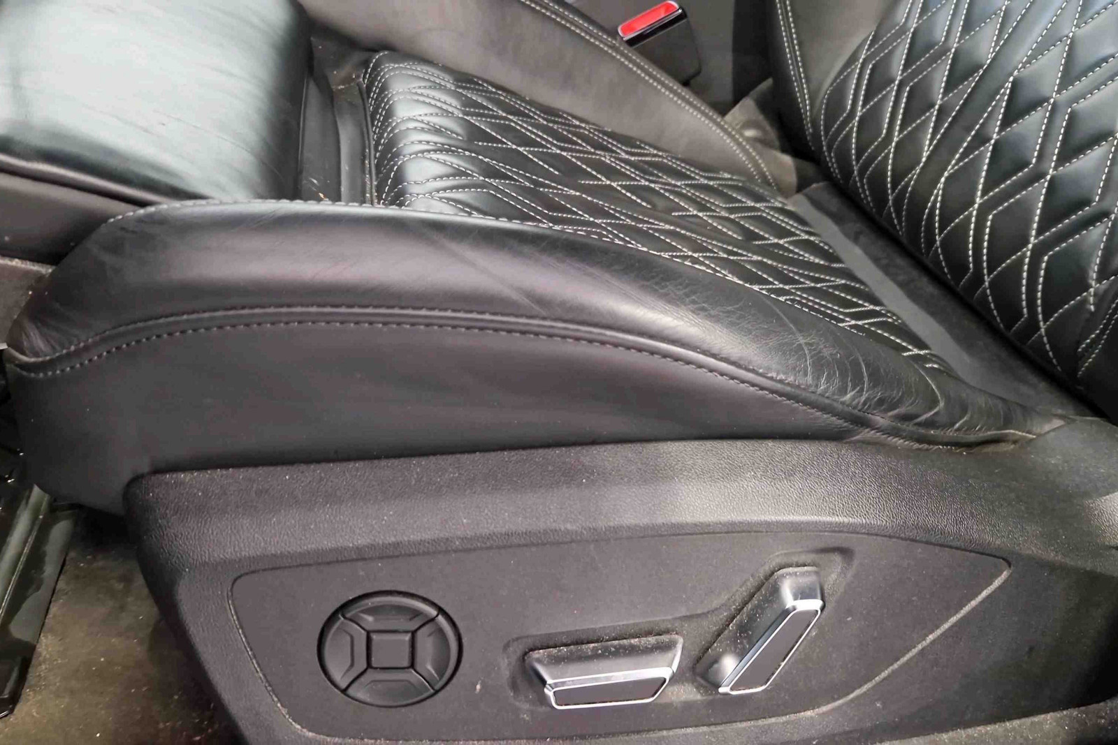Hovedbilde av Audi e-tron