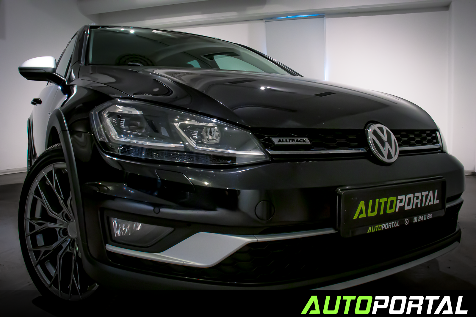 Volkswagen Golf Alltrack 2,0TDI-184HK-4X4-AUTO-WEBASTO-KROK-ACC-R.KAM-NAVI-LINJE