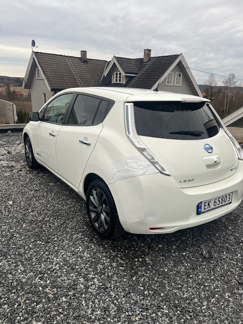 Nissan Leaf Acenta 30kWh 2