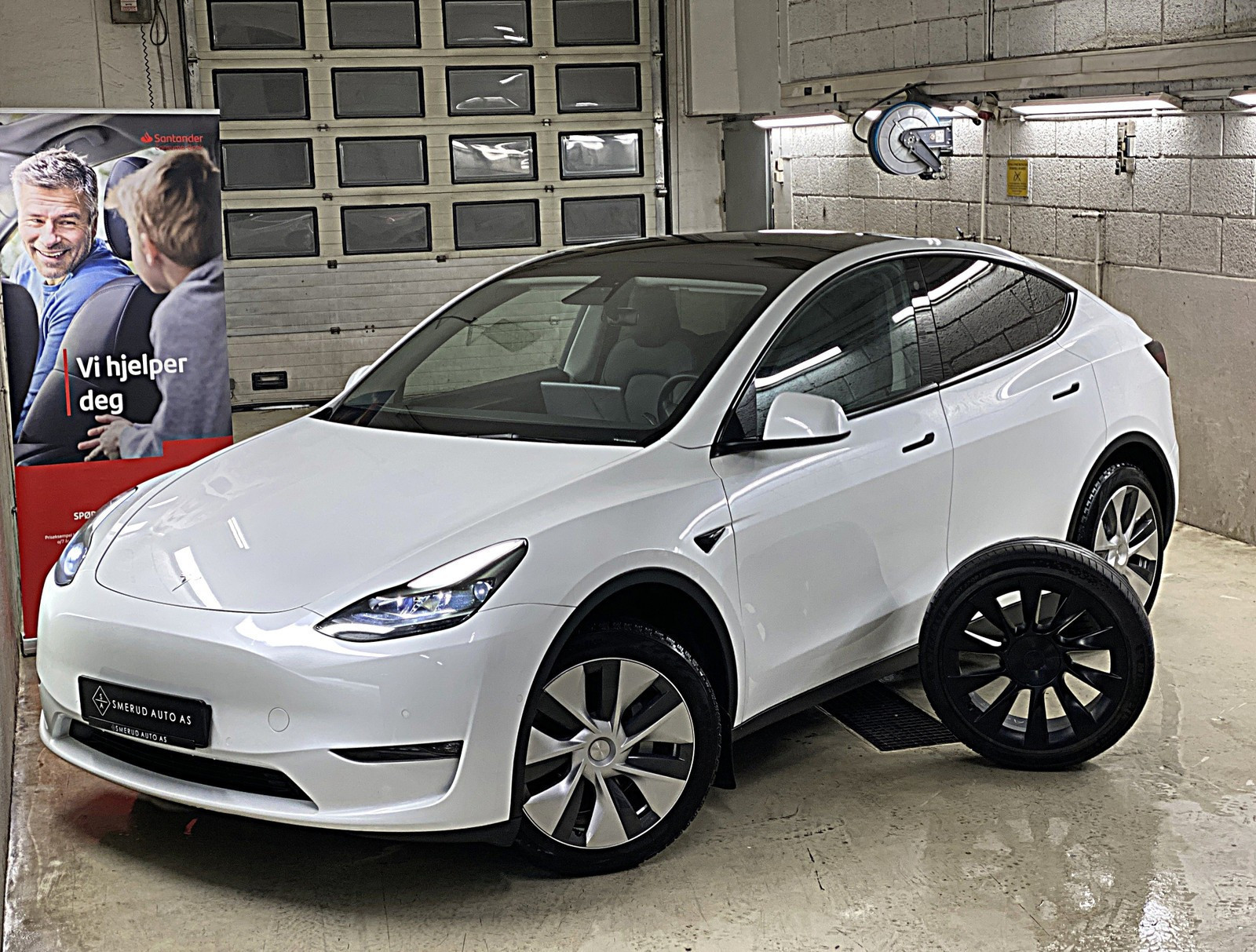 Tesla Model Y Long Range | 4X4 | Autopilot | Matrix | 1-Eier | 20"