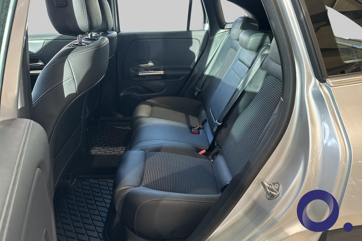 Mercedes-Benz EQA 300 4MATIC / Godt utstyrt bil / Må ses / 3