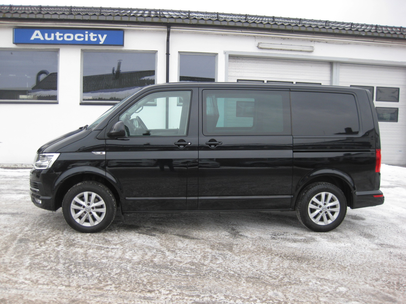 Volkswagen Transporter Exclusive 4M DSG kamera adaptiv multiratt ny serv+EU 2
