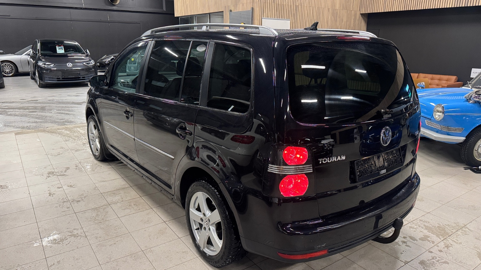 Volkswagen Touran 7 seter/ Skinn/ Manuell/ Ny eu & Service/ Webasto 2