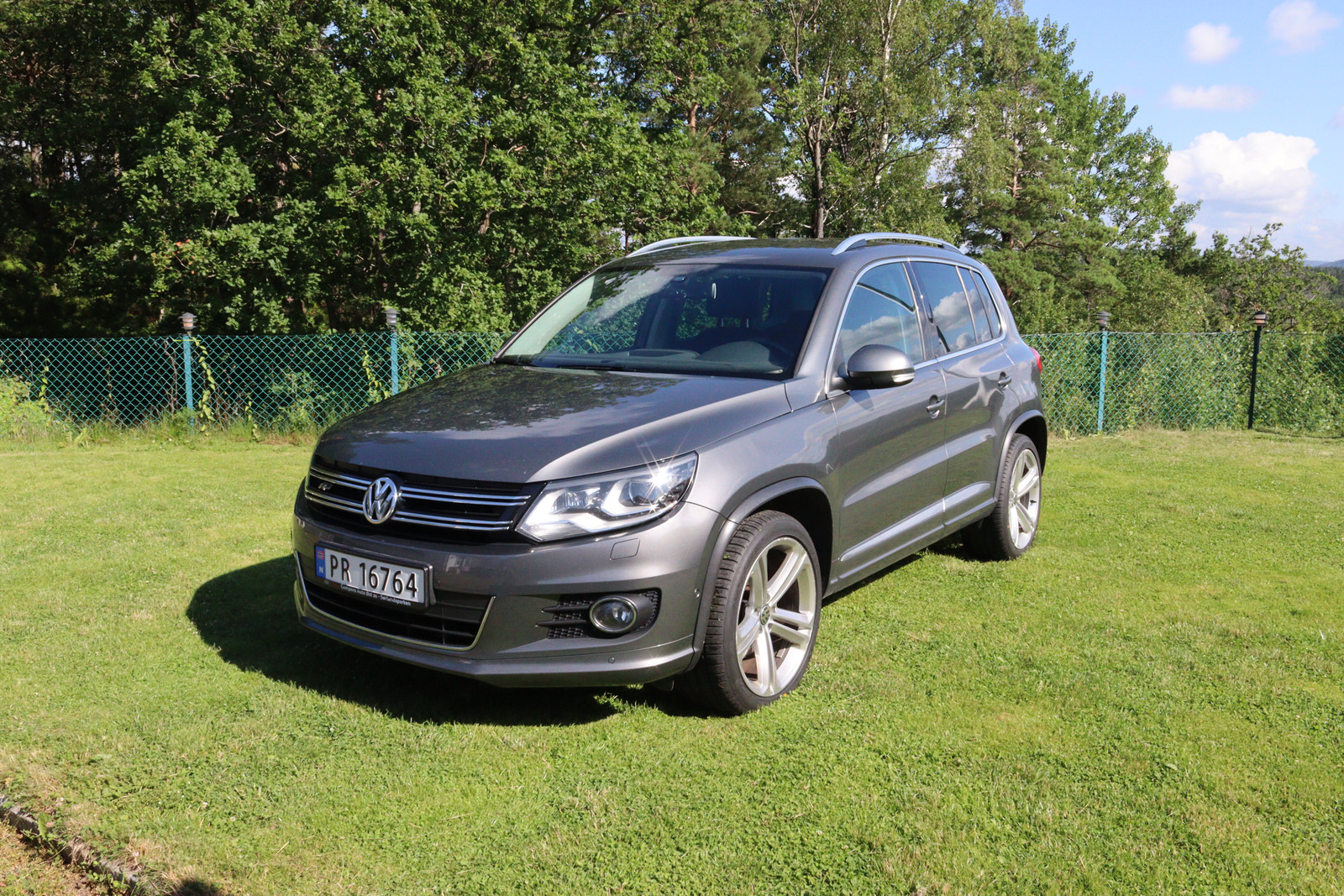 Volkswagen Tiguan 2,0 TDI 140hk 4M BMT Exclusive R DSG 3