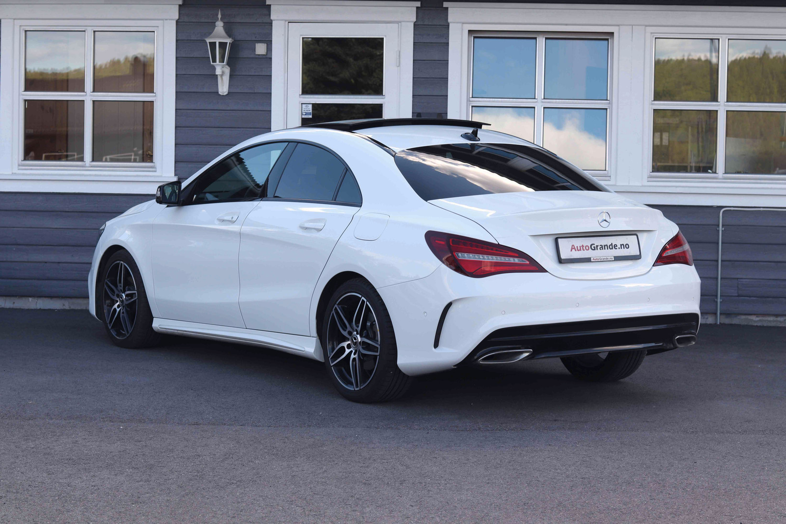 Hovedbilde av Mercedes-Benz CLA