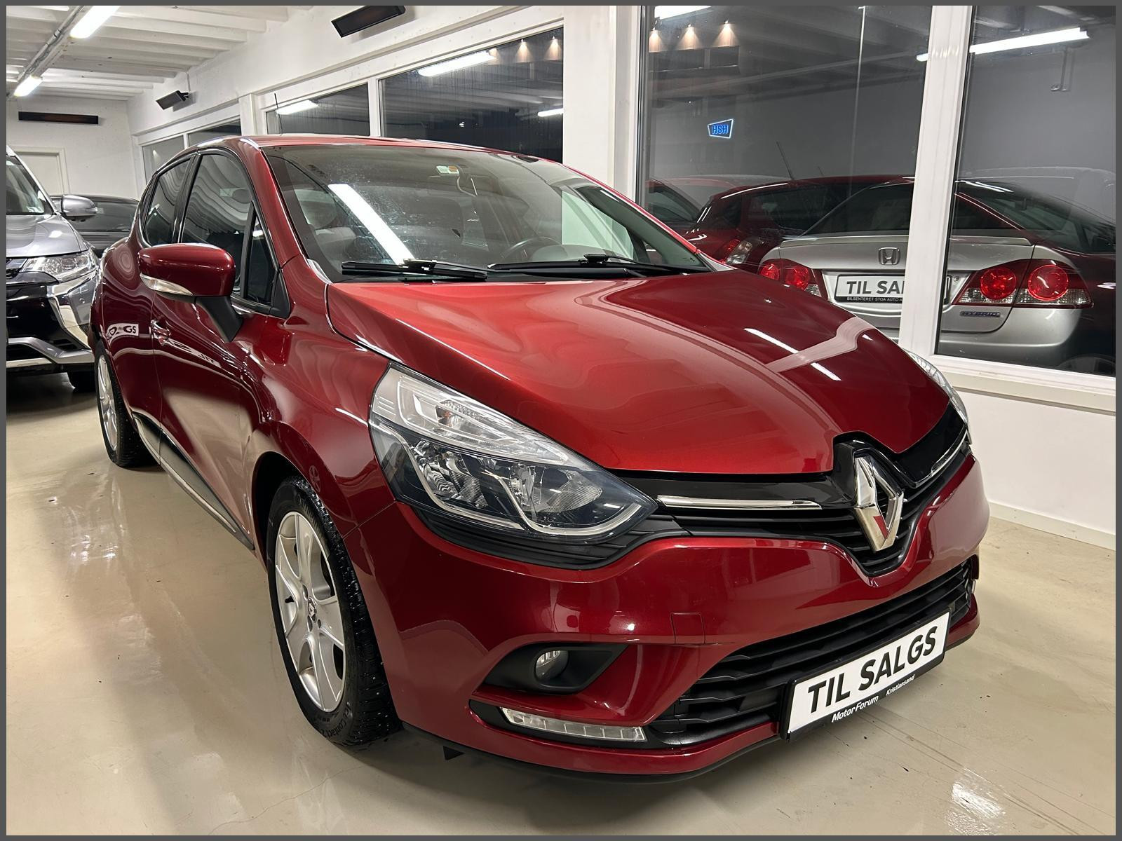 Renault Clio TCE| 90Hk| 2017Mod/NY EU/NY Service| Dab| Navi| Isofix|