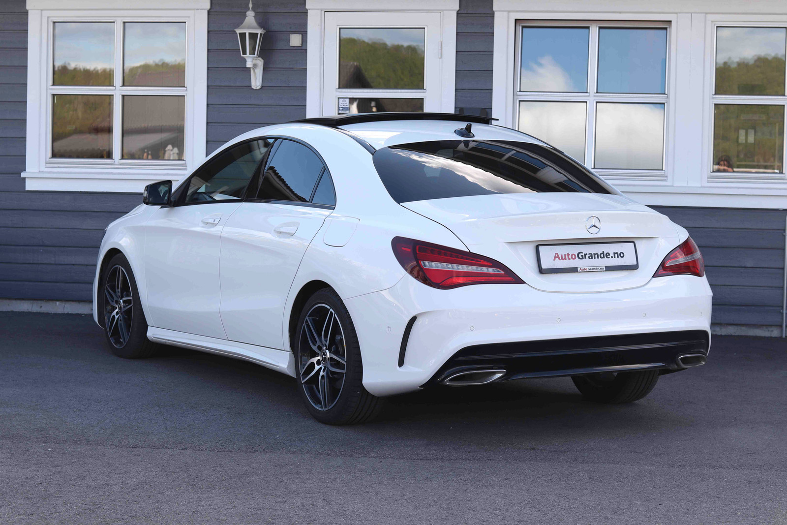 Hovedbilde av Mercedes-Benz CLA