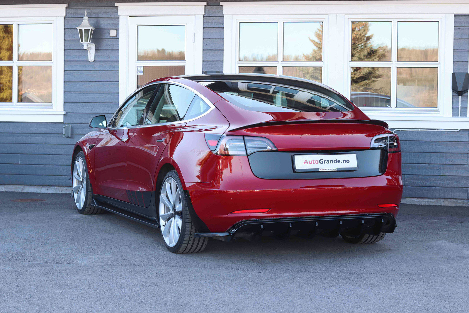 Hovedbilde av Tesla Model 3