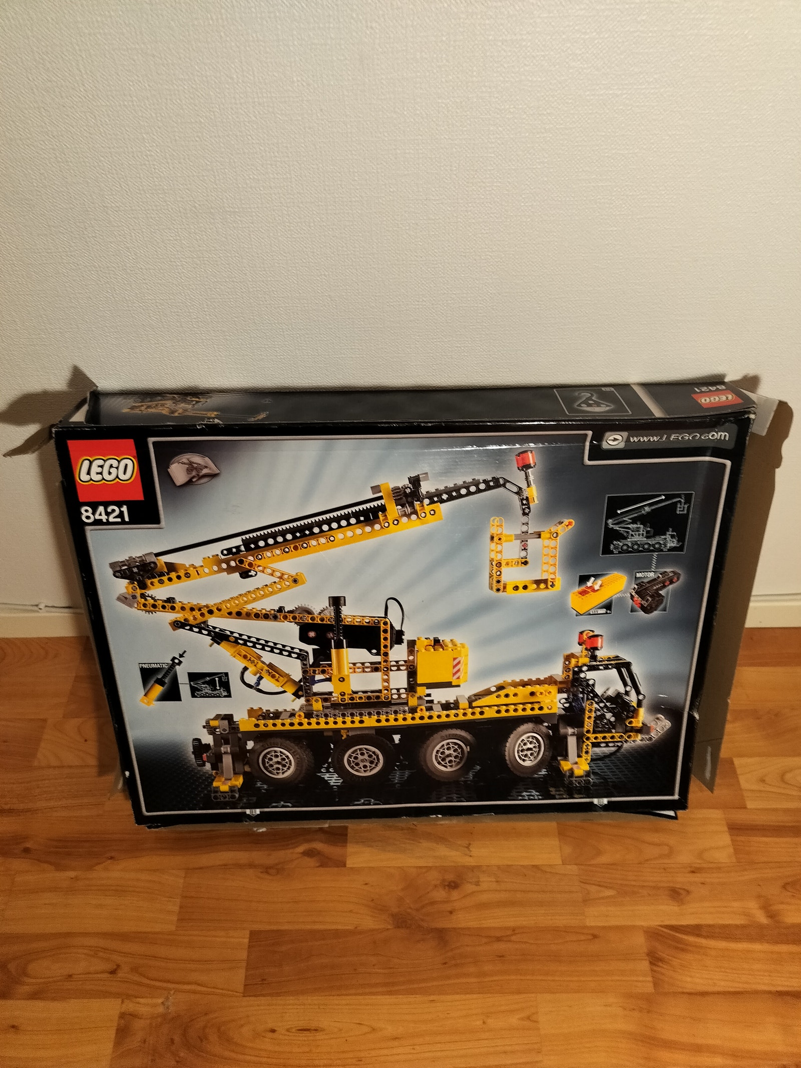 100% Ny Lego Technic 8421 Mobile Crane 2005 se detaljer i