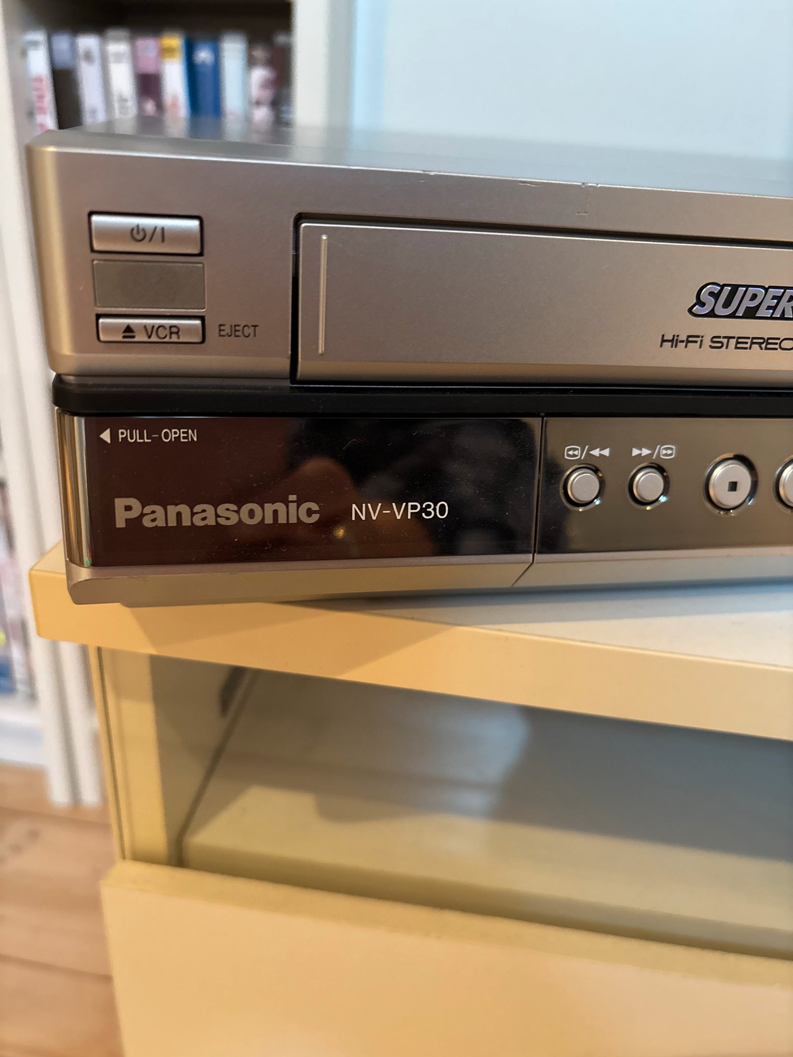 【推奨の逸品】Panasonic NV-VP30 リモコン付き Amazon | PANASONIC NV-VP30 DVDプレーヤー一体型Gコード付