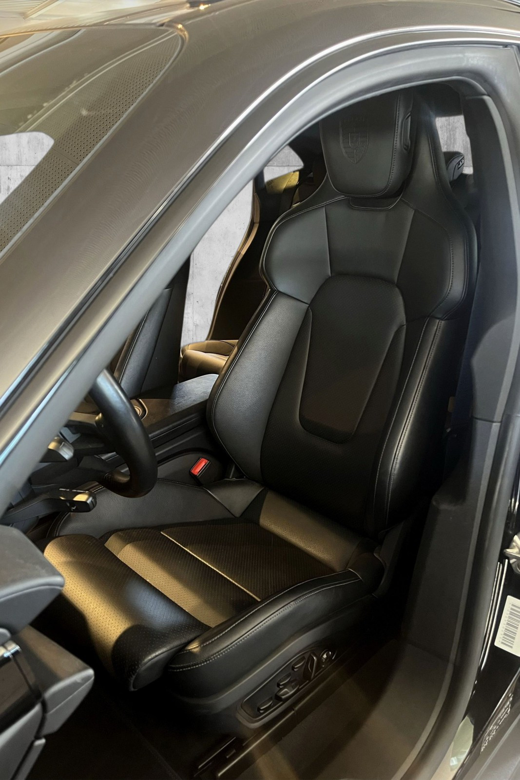 Hovedbilde av Porsche Taycan Cross Turismo