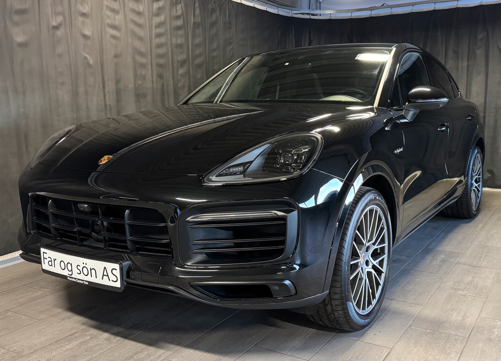 Porsche Cayenne Coupe E-Hybrid Platinium Edition Luft/18v/360/Bose/Krok/ACC 2