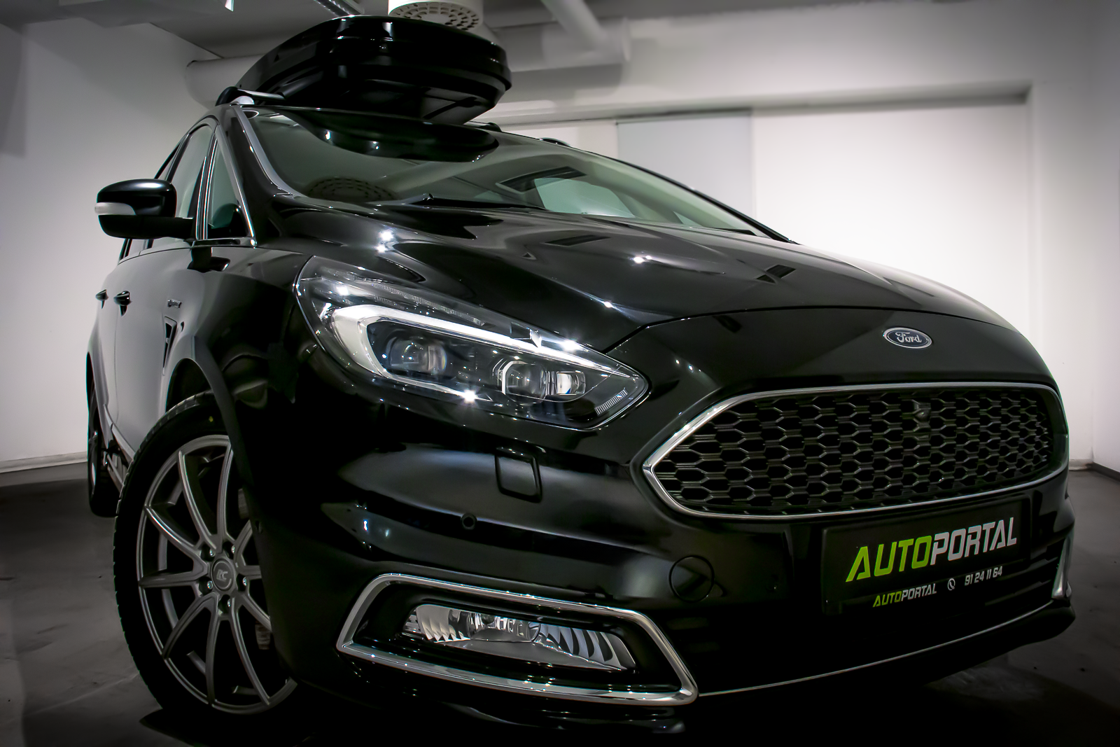Ford S-MAX 2,0TDCI-180HK-4X4-AUTO-7 S-VIGNALE-WEBASTO-KROK-R.KAM++ 2