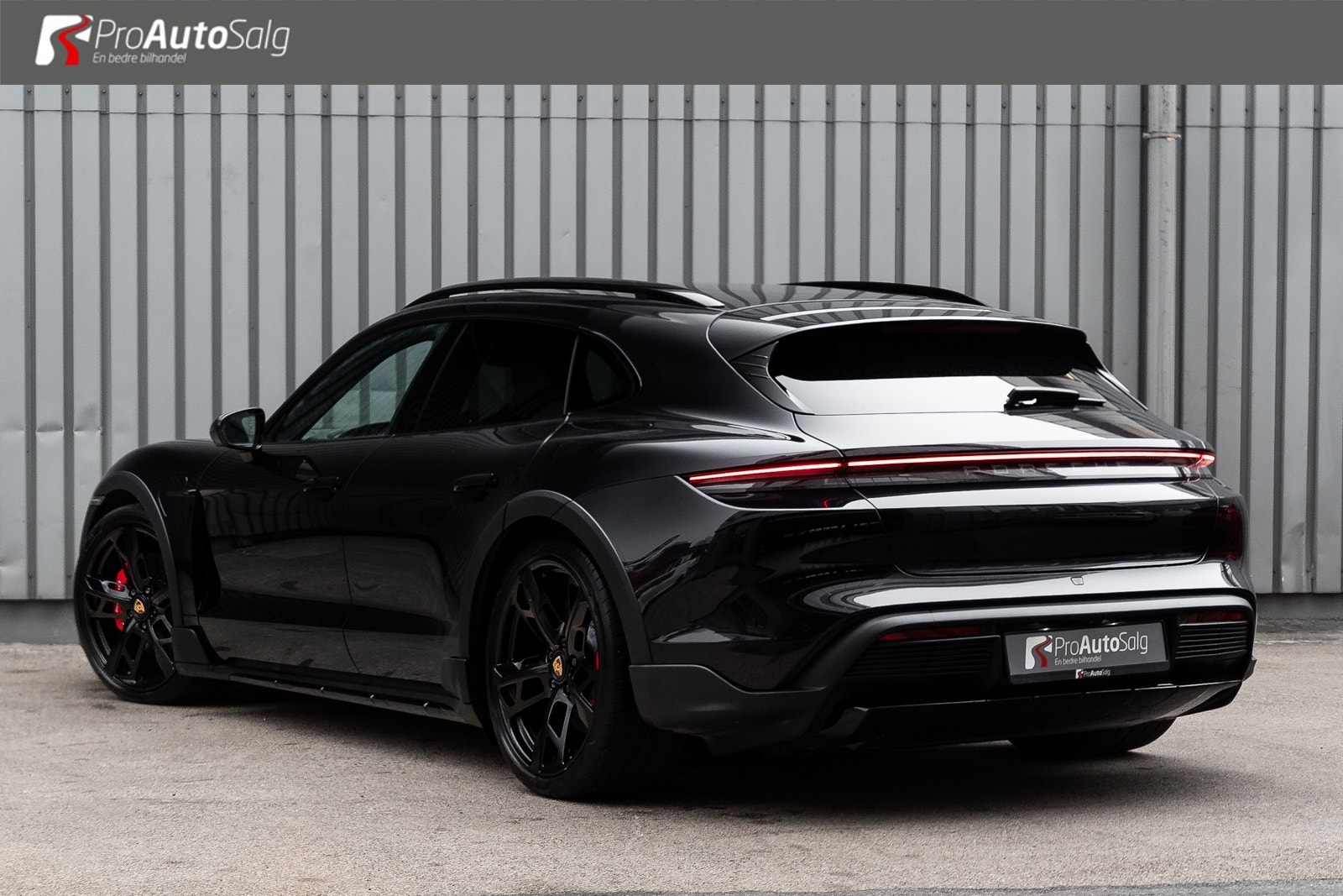 Hovedbilde av Porsche Taycan