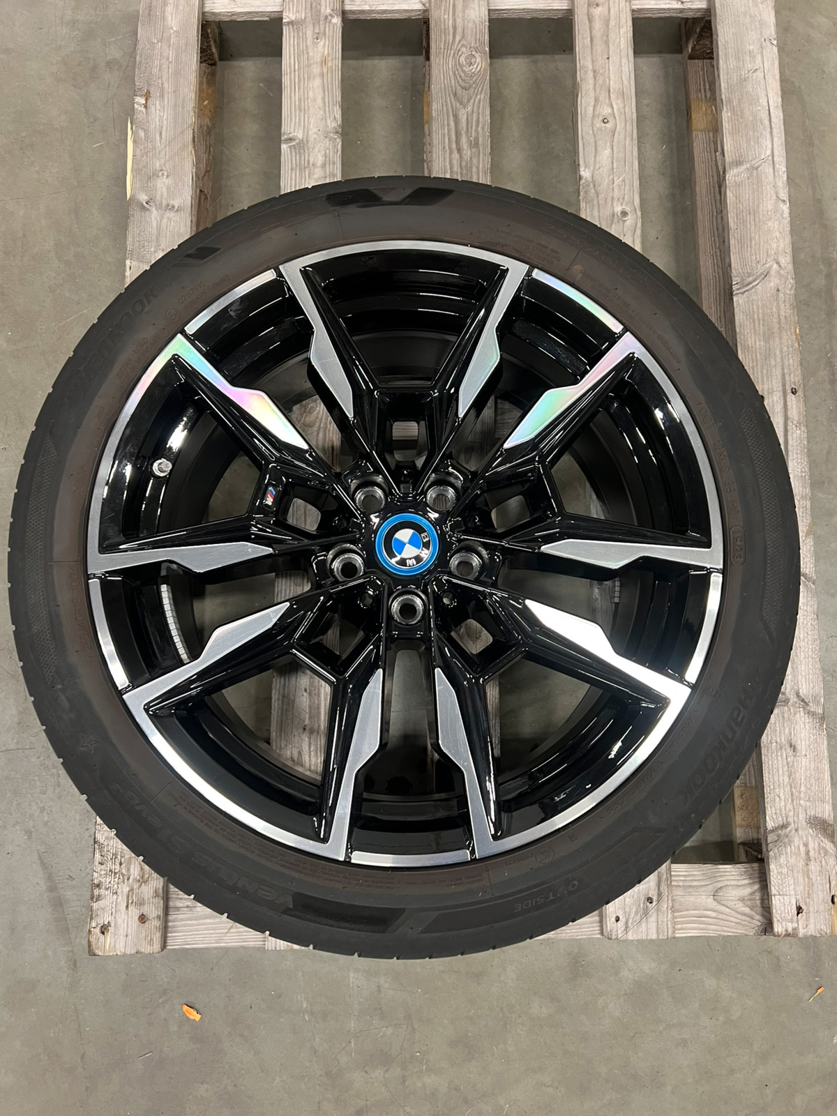 BMW i4 M50 Supercharged (K) 3