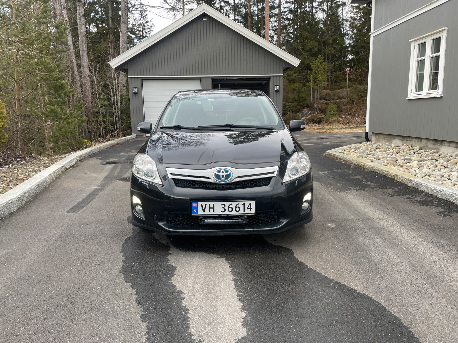 Toyota Auris 1,8 Hybrid Executive HSD 2