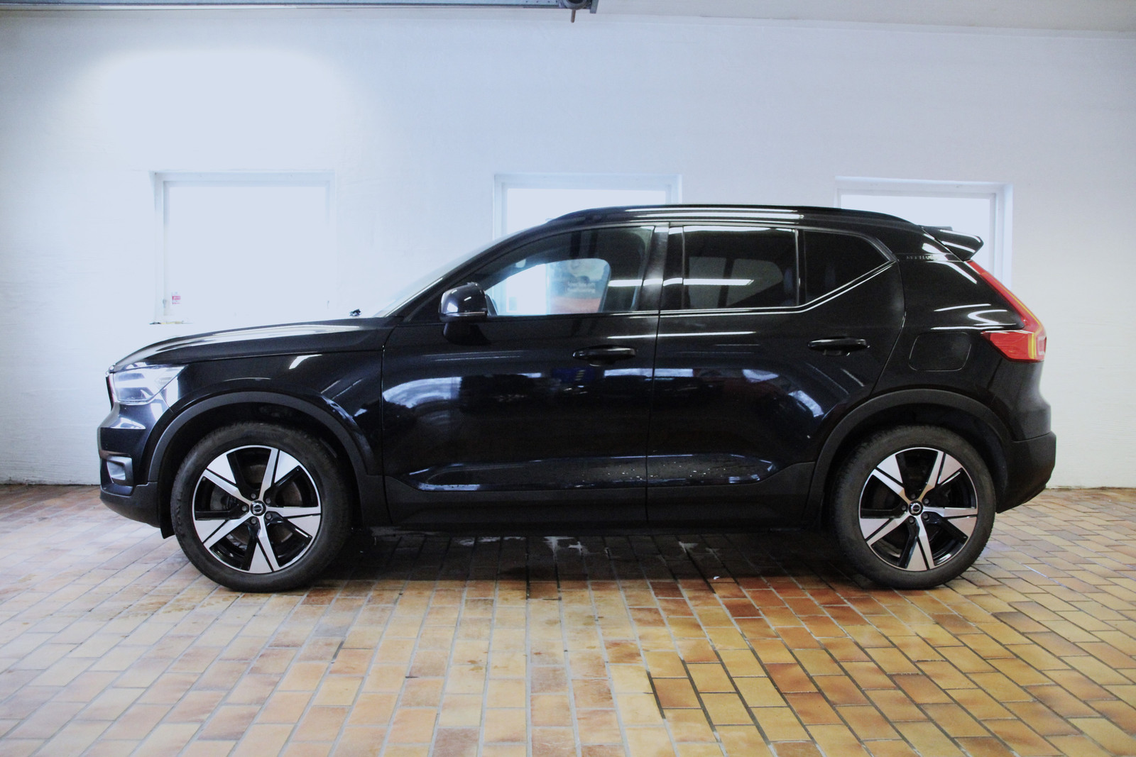 Volvo XC40 P8 AWD 408hk Harman/Kardon Panorama Skinn Navi Hengerf. 3